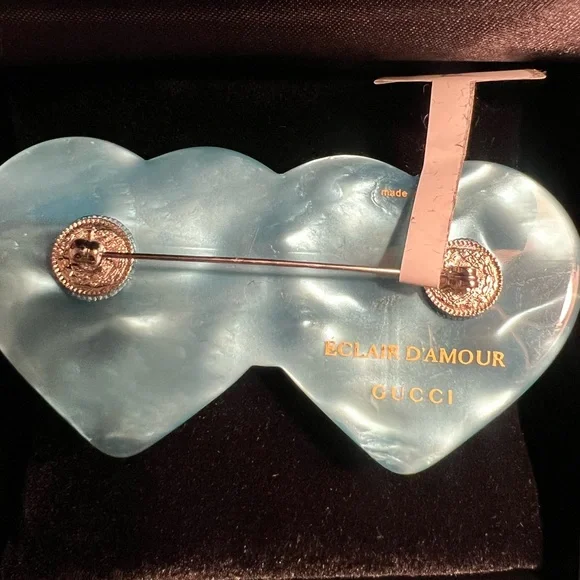 ??Authentic Gucci Brooch - threedaughtersproperties.com display picture 1